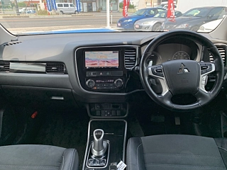 Заказать MITSUBISHI OUTLANDER PHEV