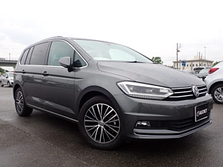 Заказать VOLKSWAGEN GOLF TOURAN