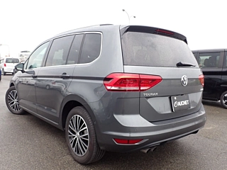 Заказать VOLKSWAGEN GOLF TOURAN