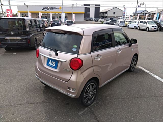 Заказать DAIHATSU CAST