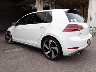Заказать VOLKSWAGEN GOLF GTI