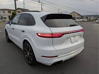 Заказать PORSCHE CAYENNE