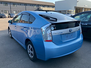 Заказать TOYOTA PRIUS PHV