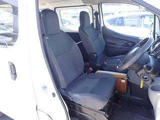NISSAN NV200 2013