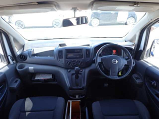 NISSAN NV200 2013