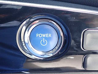 TOYOTA PRIUS 2018