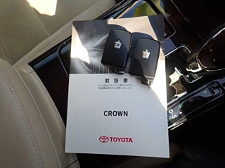 TOYOTA CROWN 2018