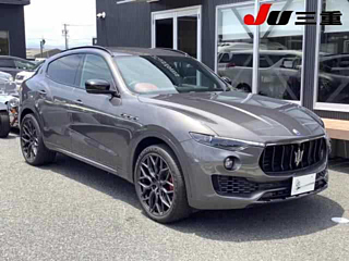 Заказать MASERATI LEVANTE