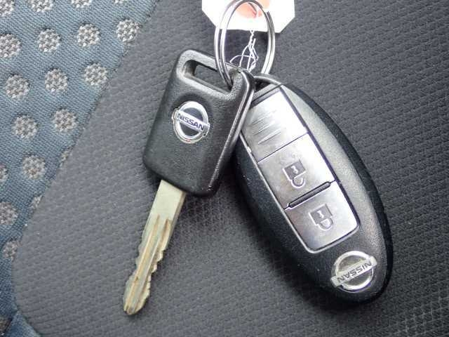 NISSAN NV200 2018