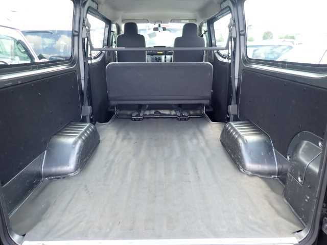 NISSAN CARAVAN VAN 2018