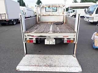 MAZDA BONGO 2017