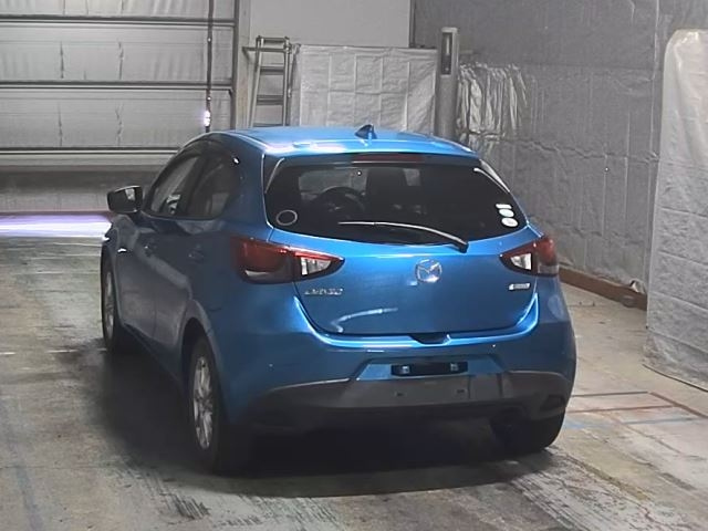 MAZDA DEMIO 2018
