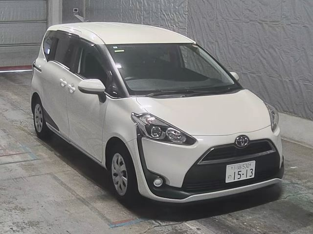 TOYOTA SIENTA 2016