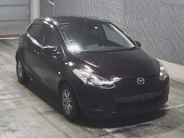 MAZDA DEMIO 2010