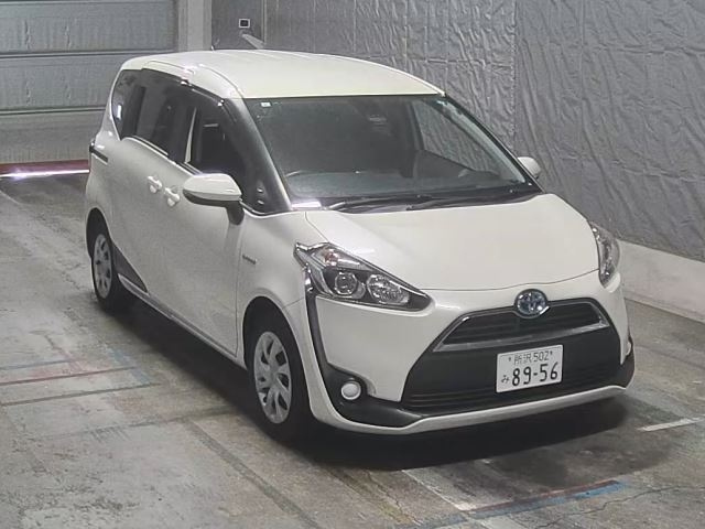 TOYOTA SIENTA 2017