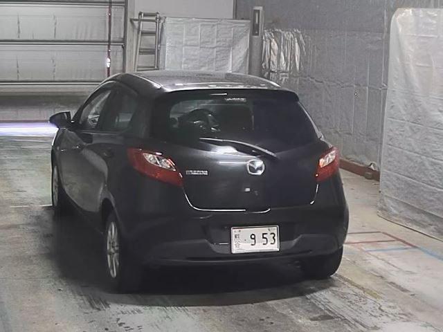 MAZDA DEMIO 2011