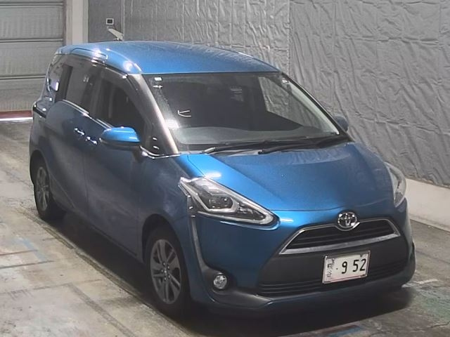TOYOTA SIENTA 2016