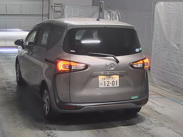 TOYOTA SIENTA 2021