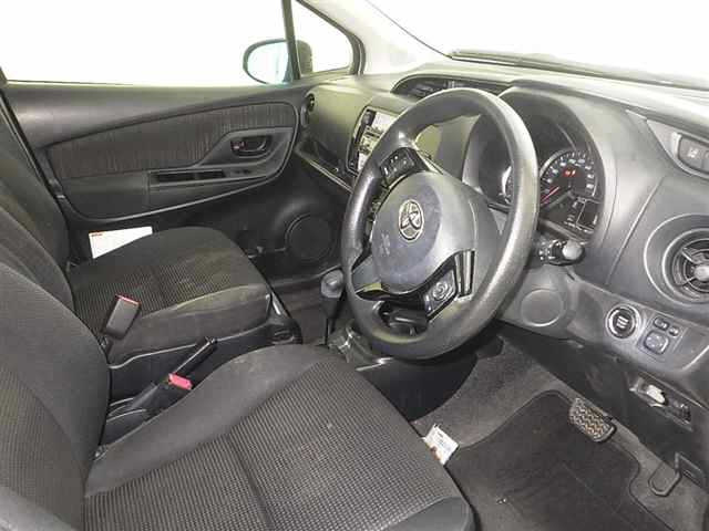 TOYOTA VITZ 2018