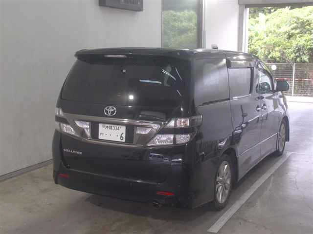 TOYOTA VELLFIRE 2009