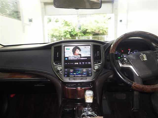 TOYOTA CROWN 2013