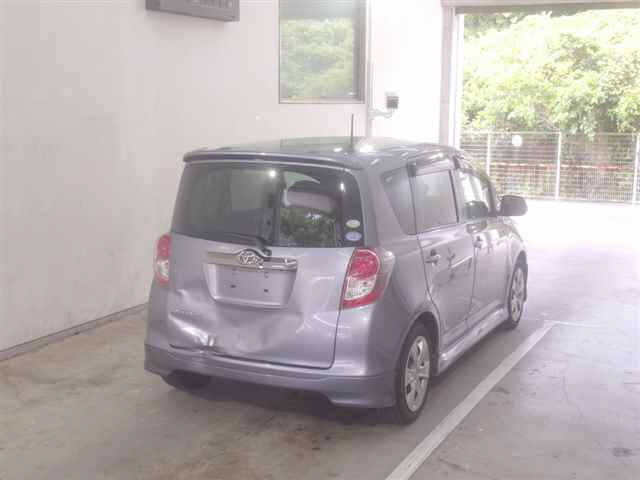 TOYOTA RACTIS 2010