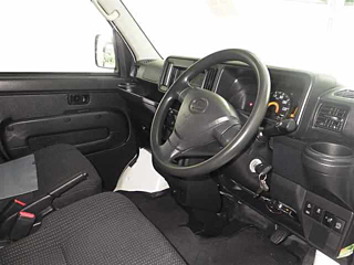 DAIHATSU HIJET VAN 2018