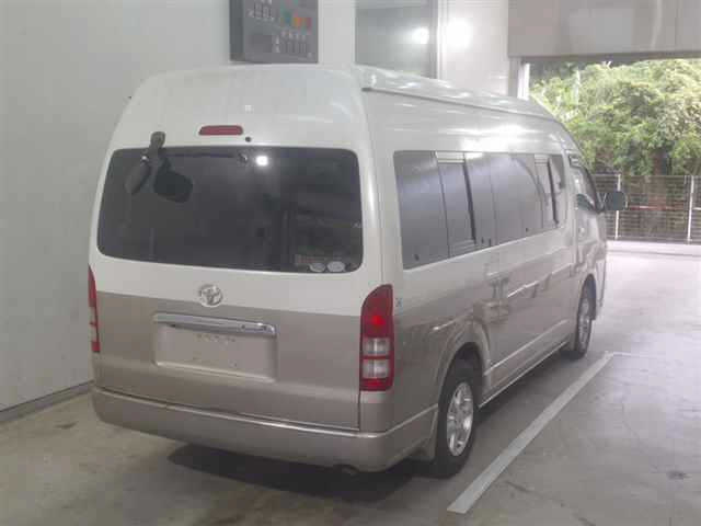 TOYOTA HIACE 2008