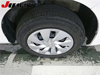 TOYOTA VITZ 2018