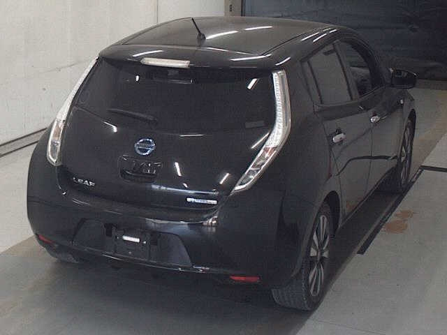 NISSAN LEAF 2016