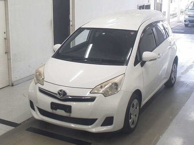 TOYOTA RACTIS 2014