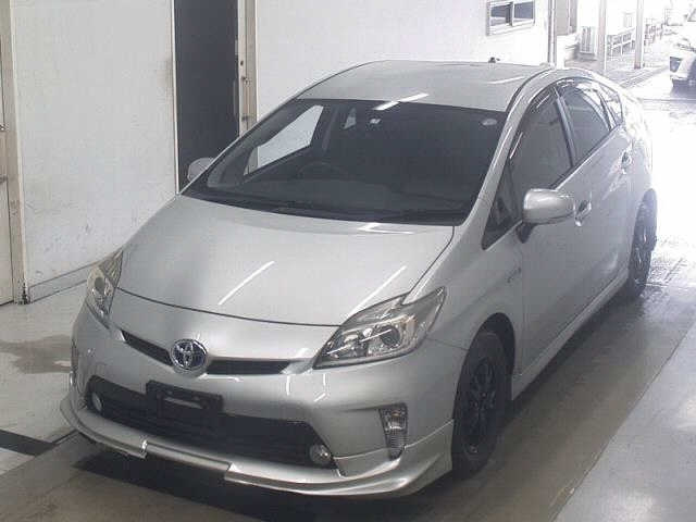 TOYOTA PRIUS 2015