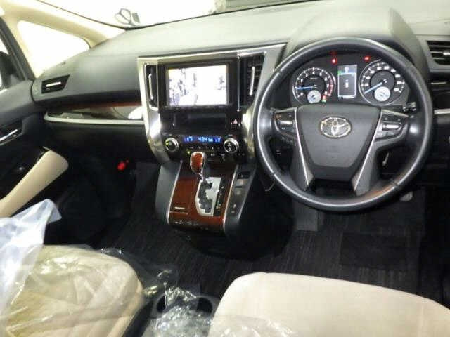 TOYOTA ALPHARD 2015