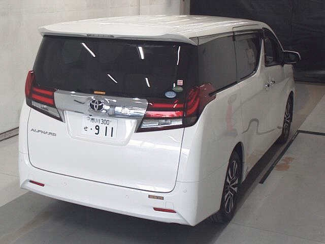 TOYOTA ALPHARD 2015