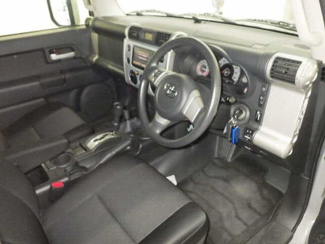 TOYOTA FJ CRUISER 2016