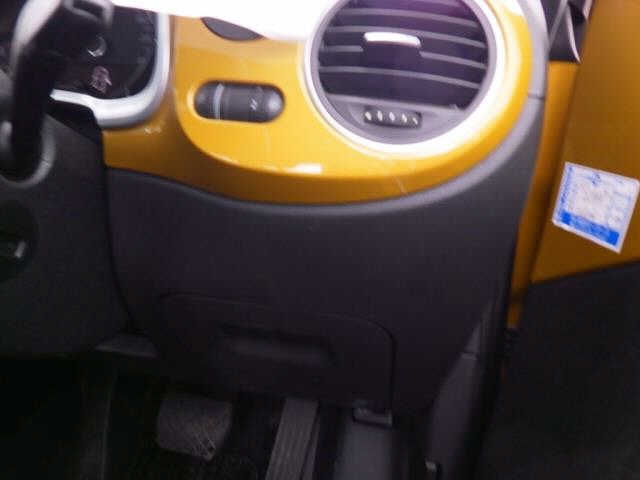 VOLKSWAGEN THE BEETLE 2017