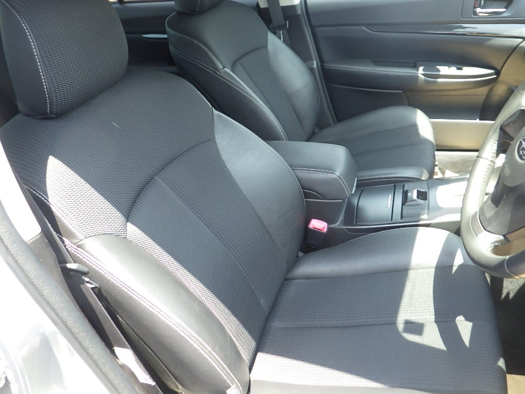 SUBARU LEGACY B4 2013