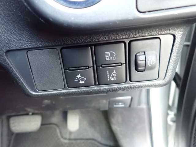 TOYOTA COROLLA FIELDER 2021