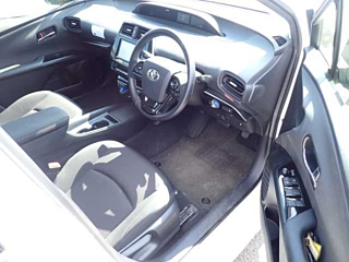 TOYOTA PRIUS 2019