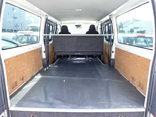 TOYOTA HIACE VAN 2018
