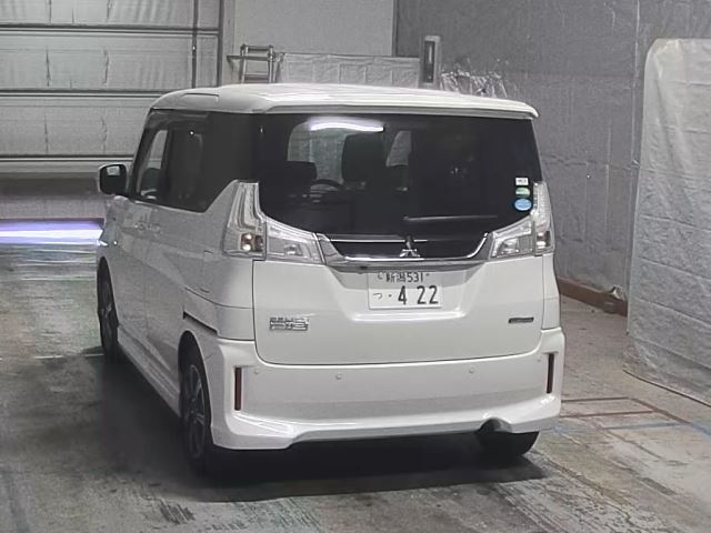 MITSUBISHI DELICA D2 2019