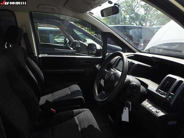 HONDA STEP WAGON 2009