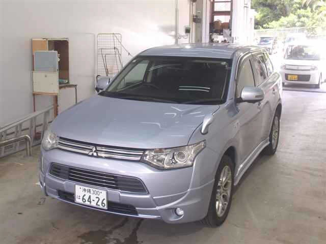 MITSUBISHI OUTLANDER PHEV 2013