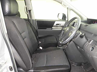 TOYOTA VOXY 2008