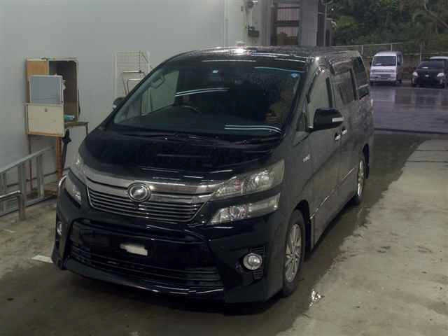 TOYOTA VELLFIRE 2013