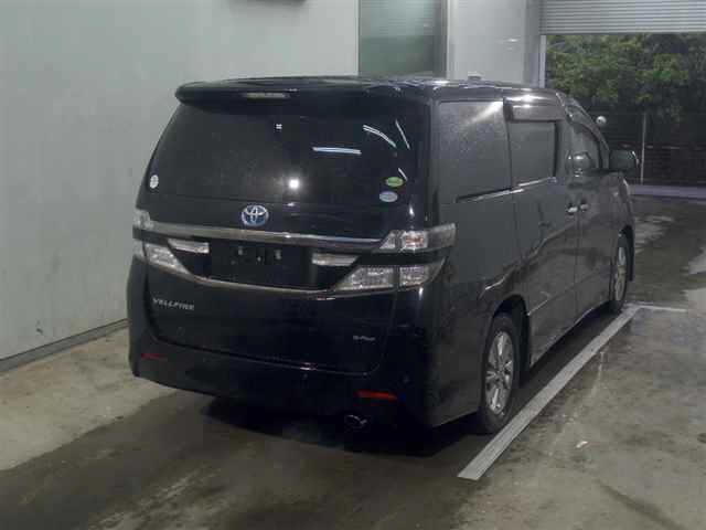 TOYOTA VELLFIRE 2013
