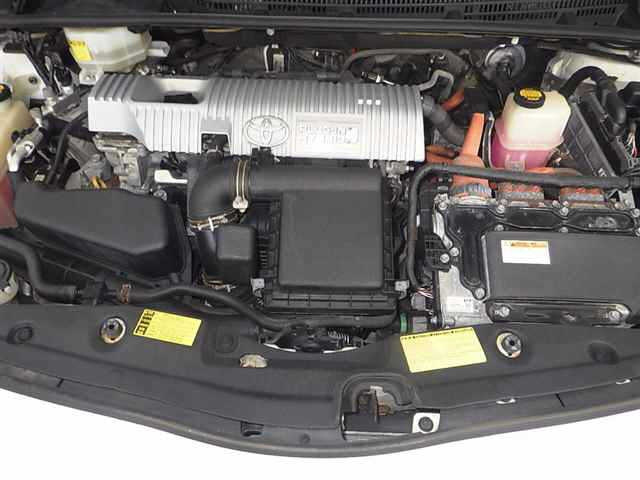 TOYOTA PRIUS PHV 2013