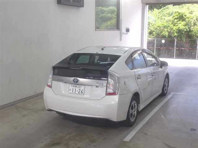 TOYOTA PRIUS PHV 2013