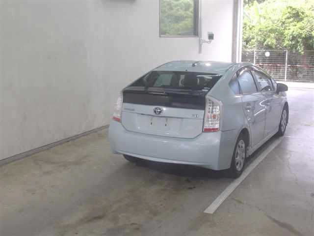 TOYOTA PRIUS 2011