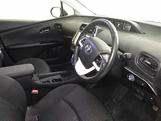 TOYOTA PRIUS 2016